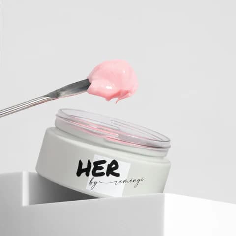 HER by Reményi — the builder gel pros reach for